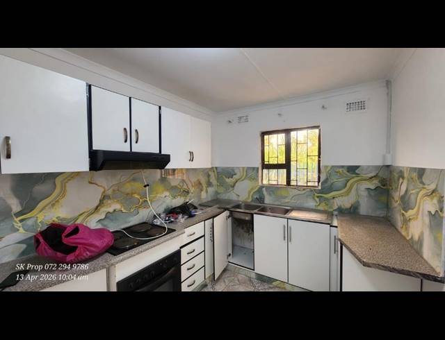 4 BEDROOM FREESTANDING FOR SALE IN ALLANDALE
